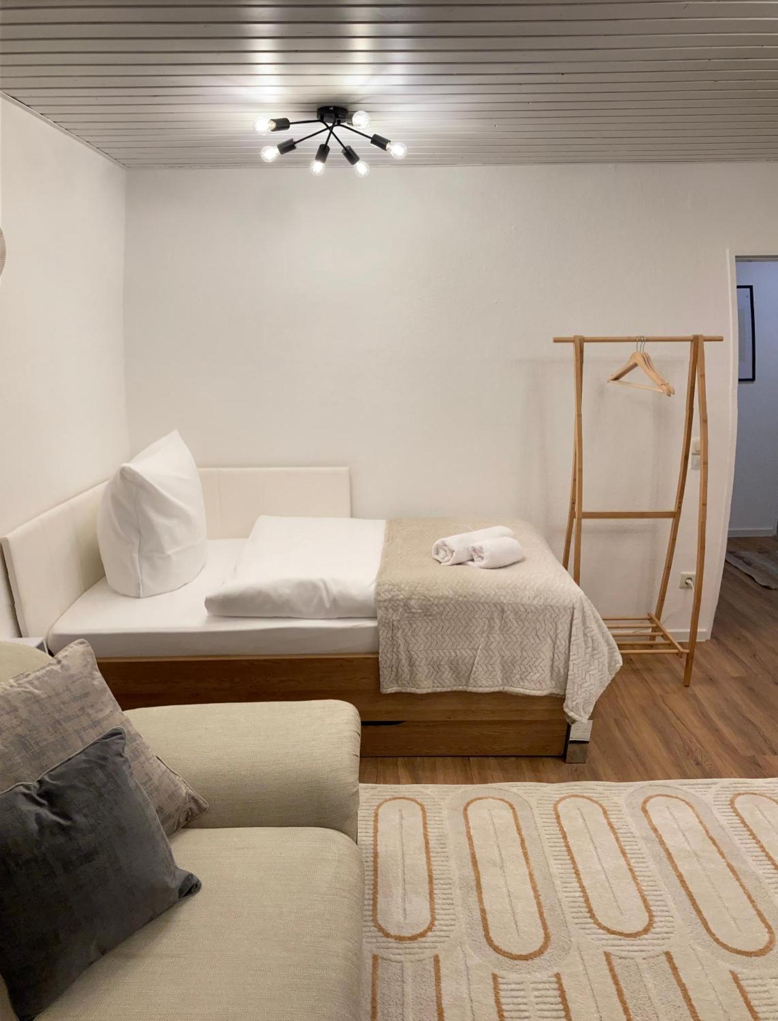Anjas Appartement I Zentral I 81 Qm Stilvolle Geraeumige Wohnung I Parkplaetze Vorhanden Оснабрюк Экстерьер фото